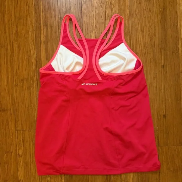 Brooks Running Womens Red pink Sleeveless athletic tank W/ Built in Bra Size XL - Picture 2 of 6